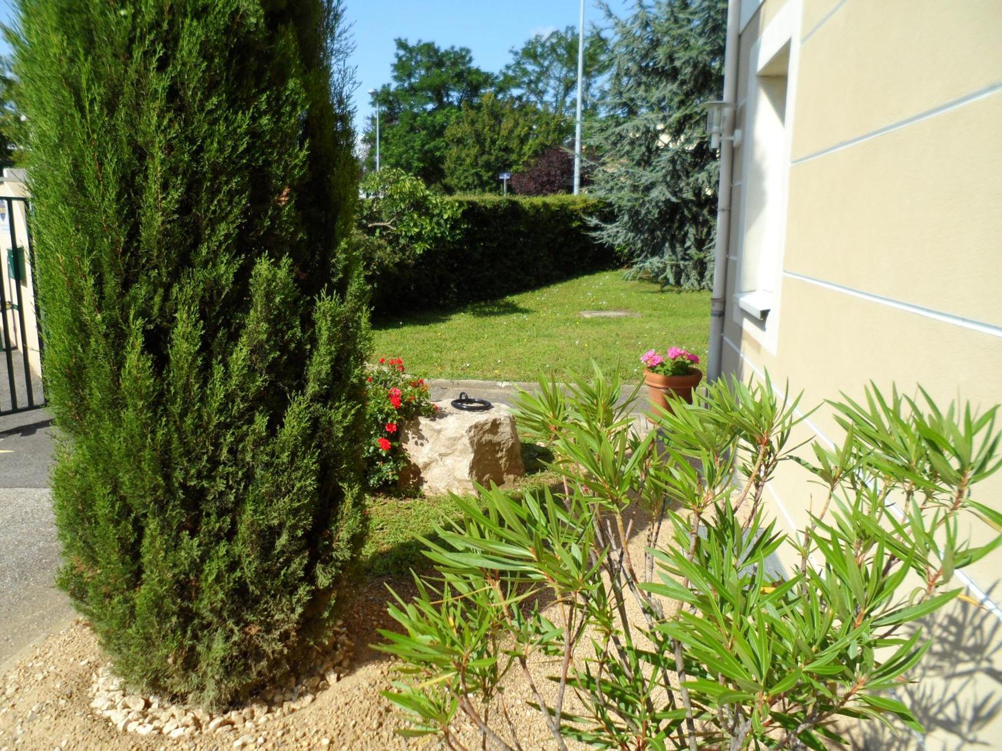 Hotel Lyon Sud, Pierre Benite, St Genis Laval Exterior photo